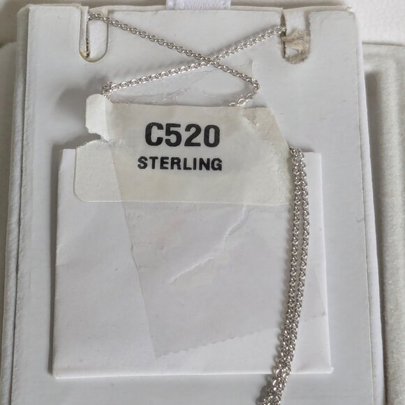 Vintage Marathon Sterling Silver Cross Pendant with 18" Chain - Picture 5 of 10